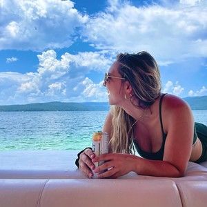 Meet your Posher, Bailey